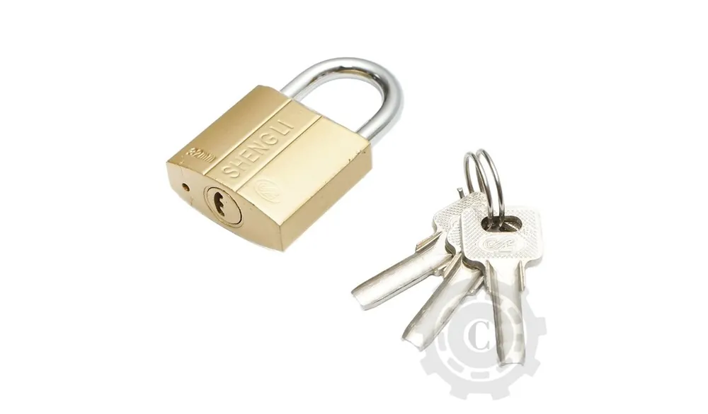 Transport gratuit LACAT AURIU 32MM CU 3 CHEI